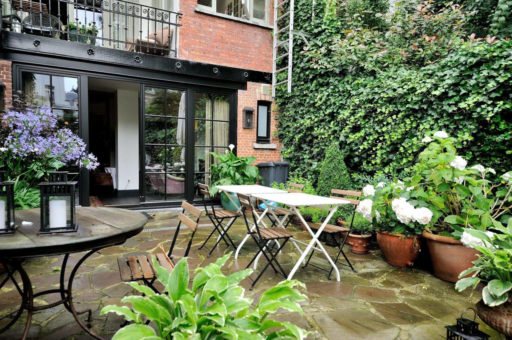 B&B Jvr 108 Antwerp Exterior photo