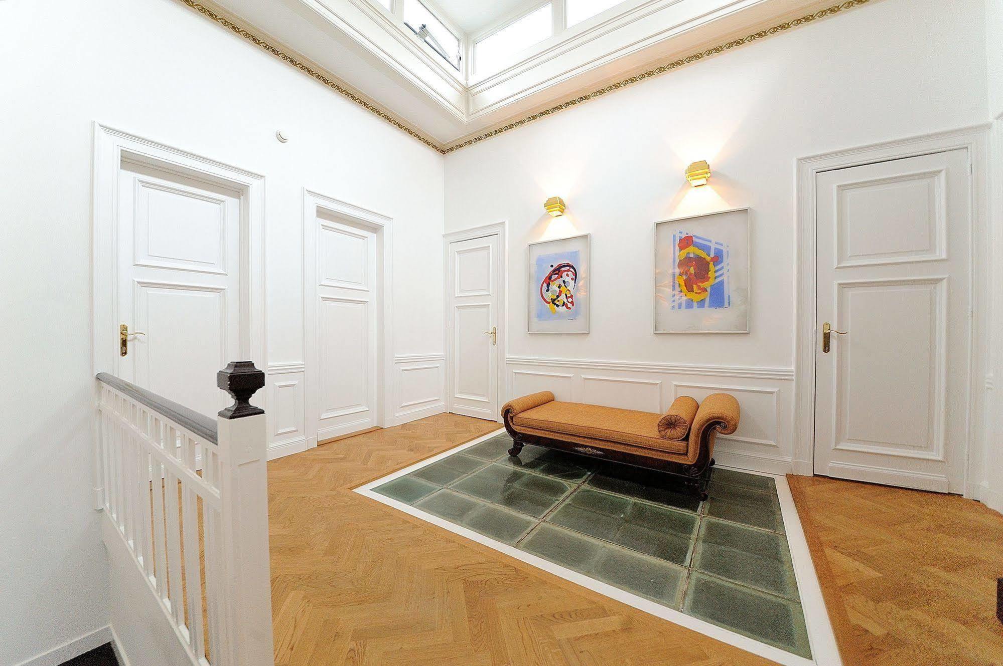B&B Jvr 108 Antwerp Exterior photo